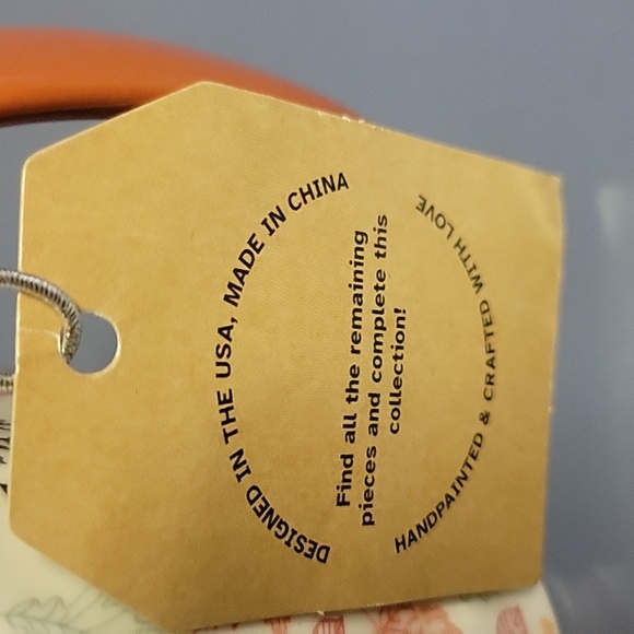 NWT Hello Autum coffee mug. Color white and pink and orange. - Picture 4 of 5